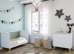 Chambre Bébé Complète MIHA - Blanc/Hêtre - 100% BIO -Nateo Concept chambre bebe complete miha blanc hetre bio 2