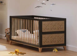 Chambre Bébé Complète NAMI - Noire Et Cèdre -Nateo Concept chambre bebe complete nami noire et cedre 2