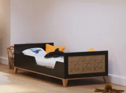 Chambre Bébé Complète NAMI - Noire Et Cèdre -Nateo Concept chambre bebe complete nami noire et cedre 3