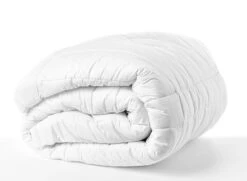 Couette Anti-acariens 240x260cm ANDY – 4 Saisons