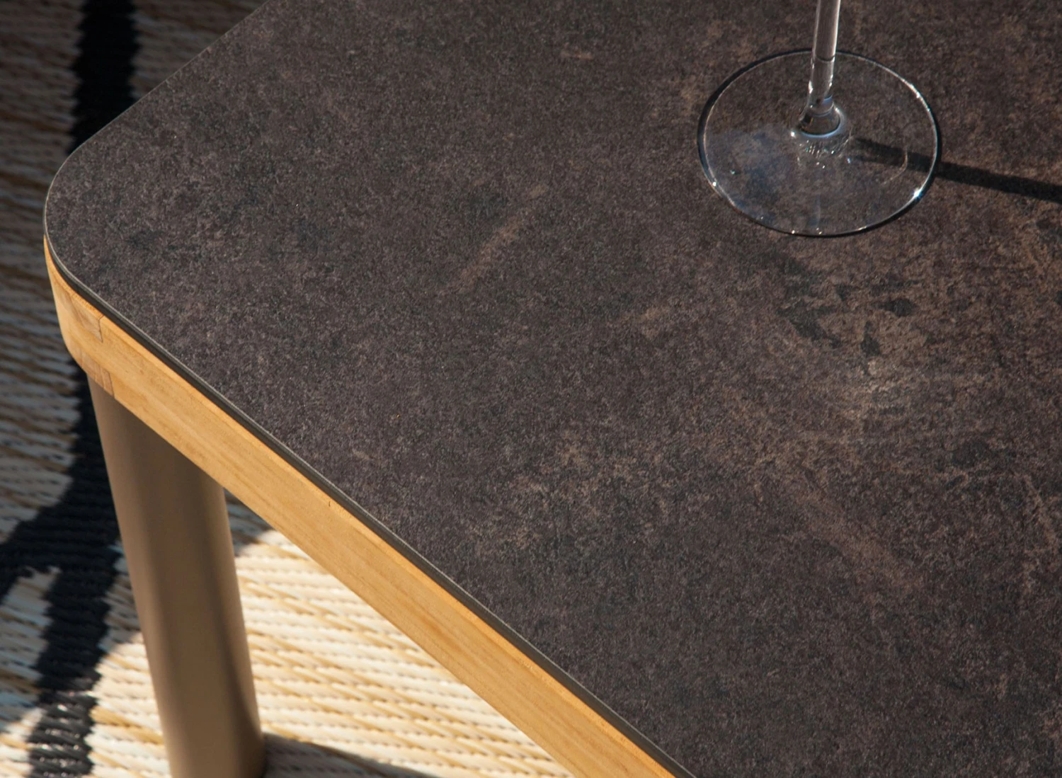 Fauteuils Et Table De Jardin En Teck RIO – Image 3