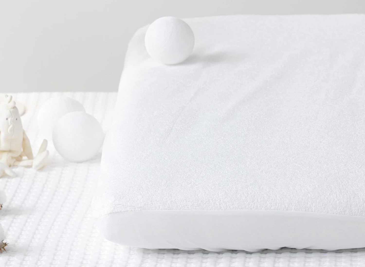 Protège Matelas Bébé 40x80cm LEO Coton Bio 1 Protège Matelas Bébé 40x80cm LEO Coton Bio