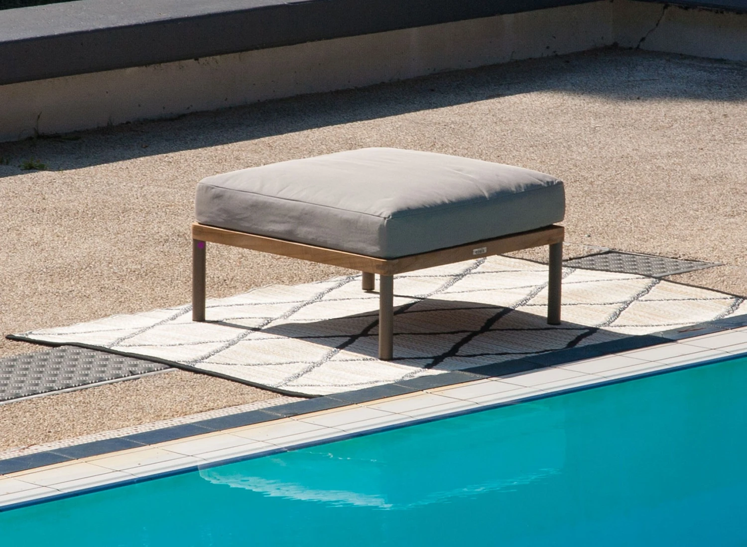 Salon De Jardin En Teck RIO - 4 Pièces – Image 2